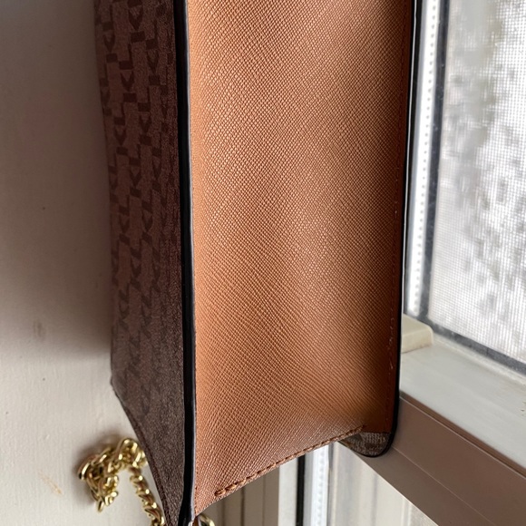 Karl Lagerfeld Amelie leather crossbody - Picture 3 of 5